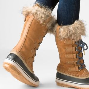 Sorel Joan of Arctic Fur lined boots elk
